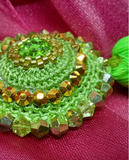 Háčkované dizajnové náušnice "Exotická Karambola"